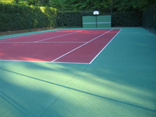 renovation tennis beton poreux rouge vert et mur entrainement